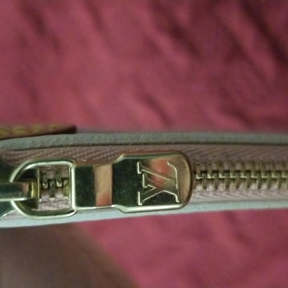 Louis Vuitton Limited Edition Tahitienne pochette - Picture 6 of 9